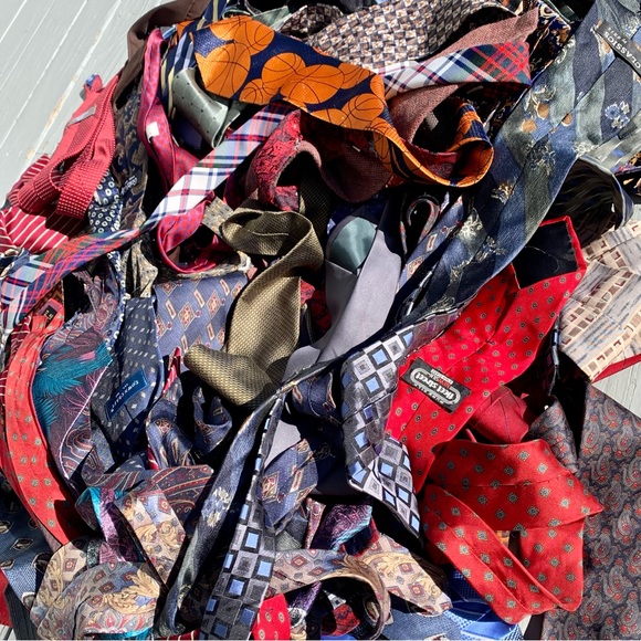 Vintage Tie Lot - Random Assorted Ties - 10 Ties for $15 - Picture 5 of 8
